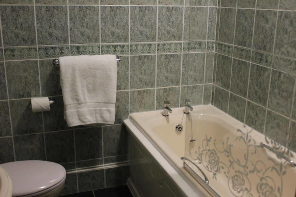 The Little Stable Hotel Corby Ngoại thất bức ảnh